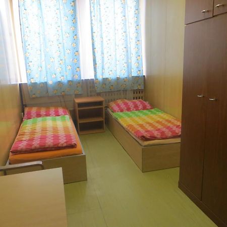 Hostel Monty Říčany Eksteriør bilde