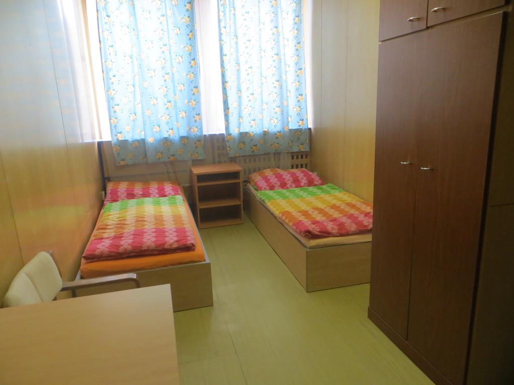 Hostel Monty Říčany Eksteriør bilde