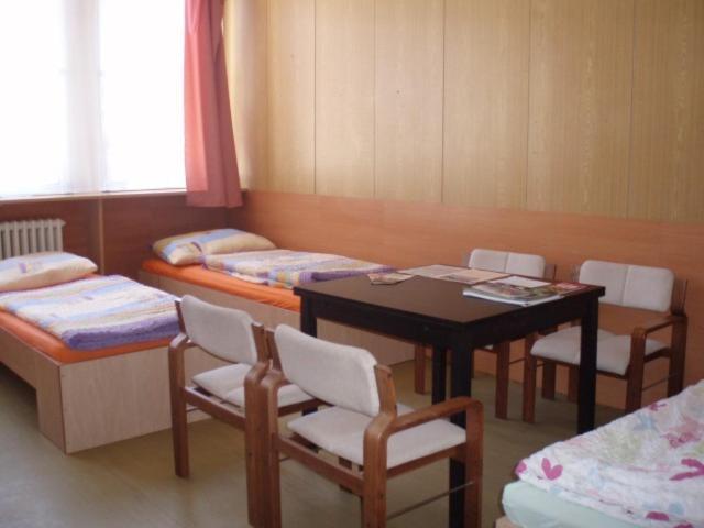 Hostel Monty Říčany Eksteriør bilde